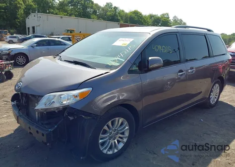 2016 Toyota Sienna Xle 8 Passenger from USA, damaged, VIN 5TDYK3DC6GS713124
